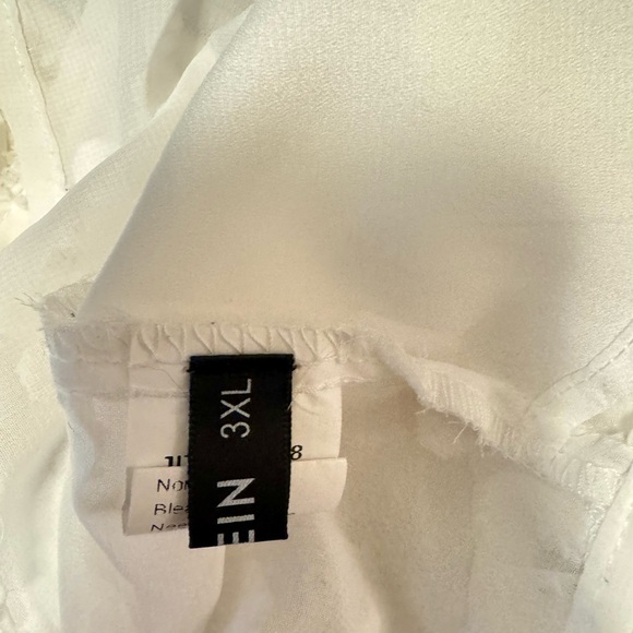 SHEIN White Textured Blouse - Picture 3 of 3